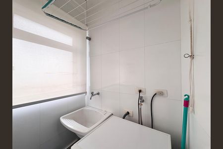 Apartamento à venda com 70m², 3 quartos e 1 vagaÁrea de Serviço