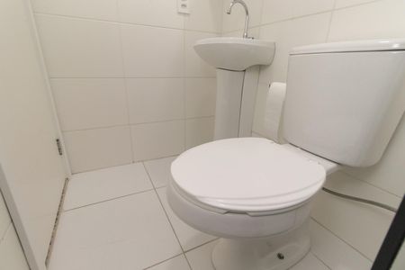 Apartamento para alugar com 32m², 2 quartos e sem vaga Apartamento para alugar com 32m², 2 quartos e sem vagaBanheiro