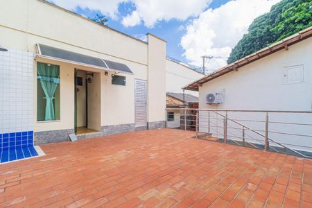 Casa para alugar com 210m², 4 quartos e 2 vagas Casa para alugar com 210m², 4 quartos e 2 vagasÁrea comum