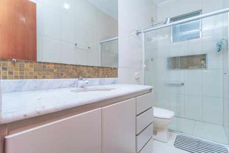 Banheiro da Suíte de casa à venda com 4 quartos, 210m² em Itapoã, Belo Horizonte