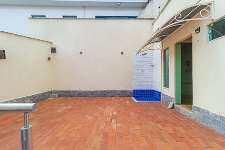 Casa para alugar com 210m², 4 quartos e 2 vagas Casa para alugar com 210m², 4 quartos e 2 vagasÁrea comum