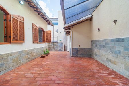 Casa para alugar com 210m², 4 quartos e 2 vagas Casa para alugar com 210m², 4 quartos e 2 vagasÁrea comum