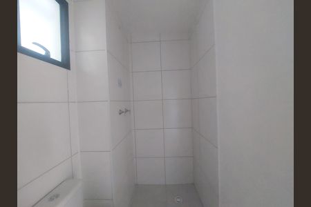 Apartamento à venda com 48m², 2 quartos e 1 vaga Apartamento à venda com 48m², 2 quartos e 1 vagaBanheiro Social