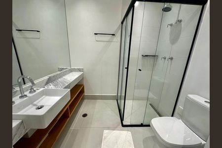 Studio à venda com 50m², 1 quarto e sem vaga Studio à venda com 50m², 1 quarto e sem vagaBanheiro
