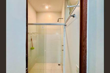 Apartamento para alugar com 74m², 2 quartos e 1 vaga