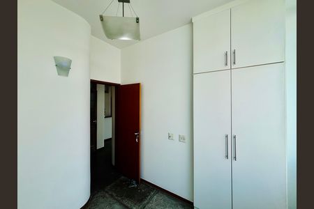 Apartamento para alugar com 74m², 2 quartos e 1 vaga