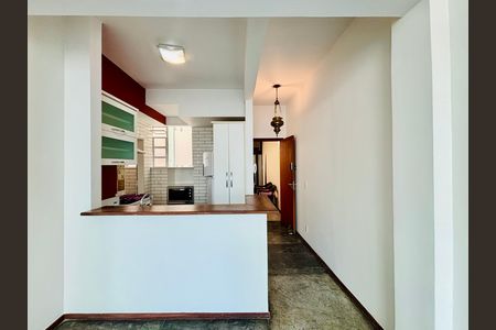 Apartamento para alugar com 74m², 2 quartos e 1 vaga