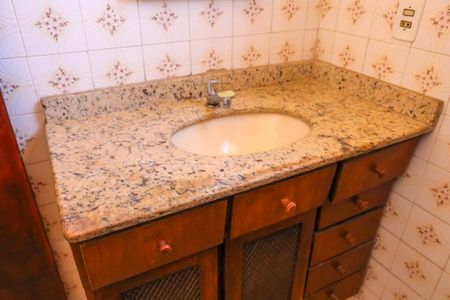 Apartamento à venda com 66m², 2 quartos e sem vaga Apartamento à venda com 66m², 2 quartos e sem vagaBanheiro