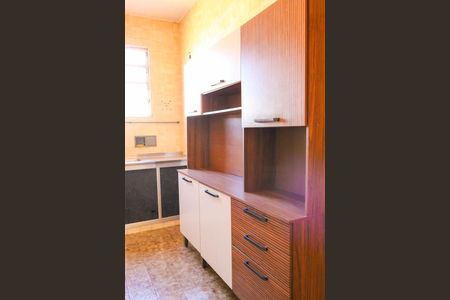 Apartamento à venda com 66m², 2 quartos e sem vaga Apartamento à venda com 66m², 2 quartos e sem vagaCozinha
