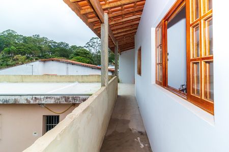 Corredor de casa para alugar com 2 quartos, 70m² em Grajaú, São Paulo