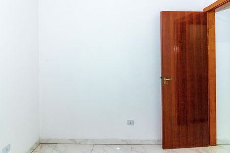 Quarto 2 de casa para alugar com 2 quartos, 70m² em Grajaú, São Paulo