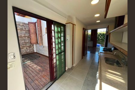 Casa para alugar com 105m², 2 quartos e 1 vaga Casa para alugar com 105m², 2 quartos e 1 vagaCozinha