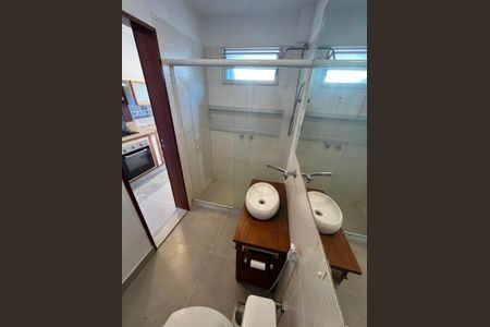 Casa para alugar com 105m², 2 quartos e 1 vaga Casa para alugar com 105m², 2 quartos e 1 vagaBanheiro