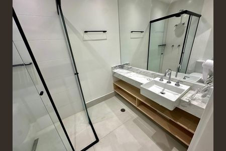 Banheiro de kitnet/studio à venda com 1 quarto, 50m² em Campo Belo, São Paulo