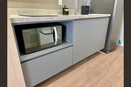 Cozinha de kitnet/studio à venda com 1 quarto, 50m² em Campo Belo, São Paulo