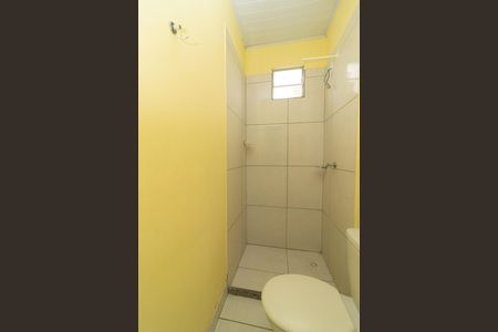 Banheiro de kitnet/studio para alugar com 1 quarto, 30m² em Bangu, Rio de Janeiro