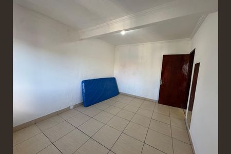 Quarto de casa para alugar com 1 quarto, 80m² em Vila Yolanda, Osasco