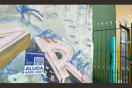 Fachada com placa de casa para alugar com 1 quarto, 80m² em Vila Yolanda, Osasco
