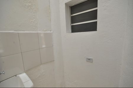 Área de Serviço de casa para alugar com 1 quarto, 22m² em Parque Novo Mundo, São Paulo