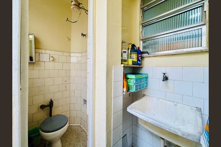 Área de serviço de apartamento para alugar com 2 quartos, 80m² em Copacabana, Rio de Janeiro