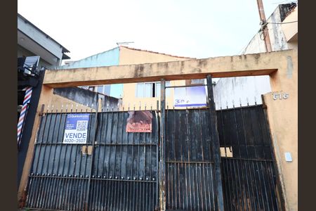 Fachada de casa à venda com 2 quartos, 125m² em Veloso, Osasco