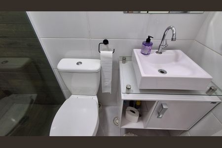 Banheiro Social de apartamento à venda com 2 quartos, 83m² em Nova Gerti, São Caetano do Sul