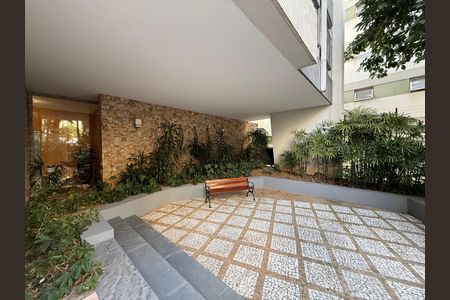 Apartamento para alugar com 4 quartos, 250m² em Santa Cecilia, São Paulo