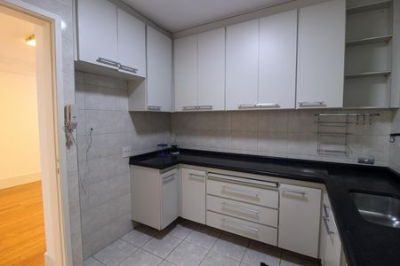 Cozinha de casa de condomínio à venda com 2 quartos, 86m² em Parque Ipe, São Paulo