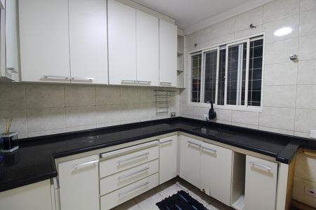 Cozinha de casa de condomínio à venda com 2 quartos, 86m² em Parque Ipe, São Paulo
