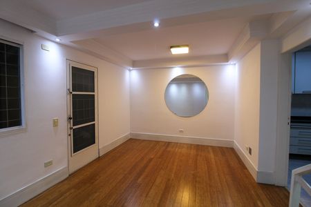 Sala de casa de condomínio à venda com 2 quartos, 86m² em Parque Ipe, São Paulo