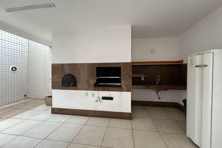 Apartamento à venda com 175m², 3 quartos e 2 vagas Apartamento à venda com 175m², 3 quartos e 2 vagasÁrea comum - Churrasqueira