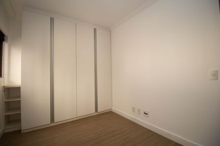 Apartamento à venda com 175m², 3 quartos e 2 vagas Apartamento à venda com 175m², 3 quartos e 2 vagasSuíte 2
