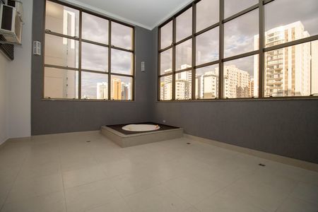 Apartamento à venda com 175m², 3 quartos e 2 vagas Apartamento à venda com 175m², 3 quartos e 2 vagasSacada