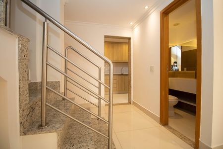 Apartamento à venda com 175m², 3 quartos e 2 vagas Apartamento à venda com 175m², 3 quartos e 2 vagasSala