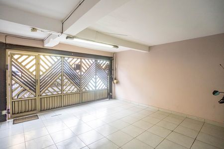 Garagem  de casa à venda com 2 quartos, 80m² em Casa Grande, Diadema