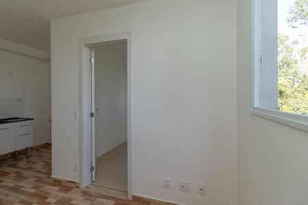 Sala de apartamento para alugar com 2 quartos, 38m² em Cidade São Mateus, São Paulo
