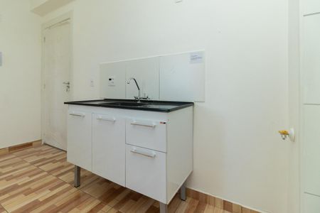 Cozinha de apartamento para alugar com 2 quartos, 38m² em Cidade São Mateus, São Paulo