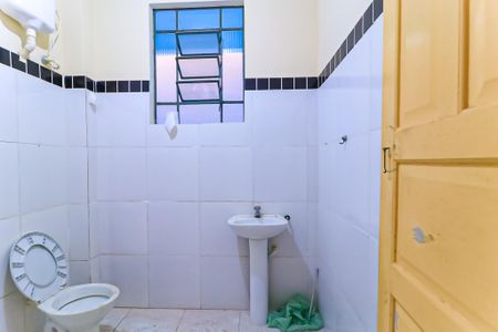 Banheiro de casa para alugar com 2 quartos, 145m² em Piedade, Rio de Janeiro