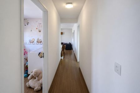 Corredor de apartamento à venda com 2 quartos, 90m² em Sítio Tamboré Alphaville, Barueri