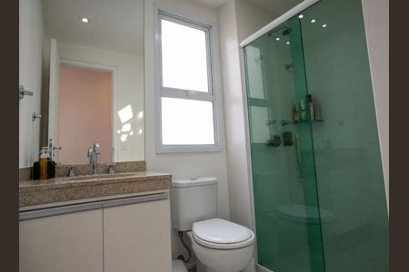 Banheiro de apartamento à venda com 2 quartos, 90m² em Sítio Tamboré Alphaville, Barueri