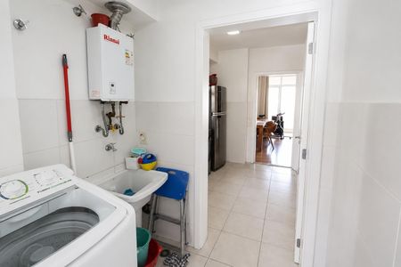 Área de Serviço de apartamento à venda com 2 quartos, 90m² em Sítio Tamboré Alphaville, Barueri