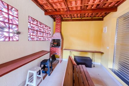 Varanda de casa para alugar com 3 quartos, 125m² em Jardim Santo Antônio, Santo André