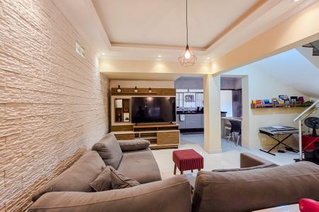 Casa para alugar com 125m², 3 quartos e 2 vagas Casa para alugar com 125m², 3 quartos e 2 vagasSala