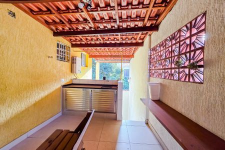 Casa para alugar com 125m², 3 quartos e 2 vagas Casa para alugar com 125m², 3 quartos e 2 vagasVaranda