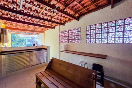 Casa para alugar com 125m², 3 quartos e 2 vagas Casa para alugar com 125m², 3 quartos e 2 vagasVaranda
