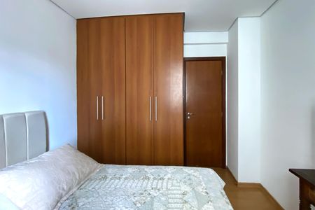 Quarto 3 de apartamento para alugar com 3 quartos, 160m² em Buritis, Belo Horizonte