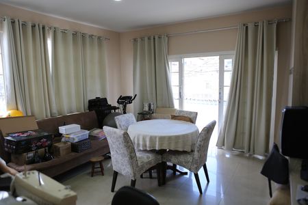 Casa para alugar com 360m², 5 quartos e 3 vagasQuarto 5