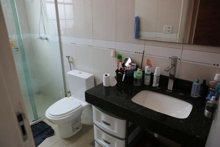 Casa para alugar com 360m², 5 quartos e 3 vagasBanheiro 1