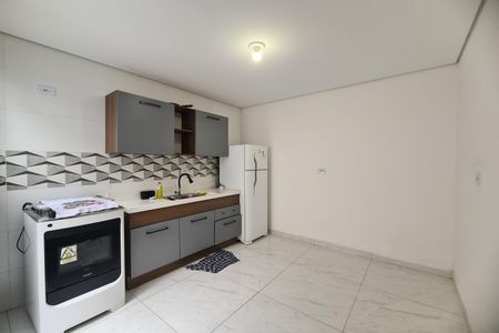 Cozinha de apartamento para alugar com 2 quartos, 63m² em Vila Ivg, São Paulo