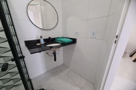 Banheiro de apartamento para alugar com 2 quartos, 63m² em Vila Ivg, São Paulo